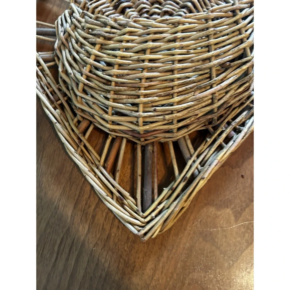 Vintage Wicker Wall Basket Hanging Planter Woven Rattan Heart‎ Shape Cottagecore
